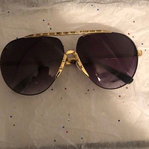 Sunglasses.2/$20Protect your eyes from the sun.